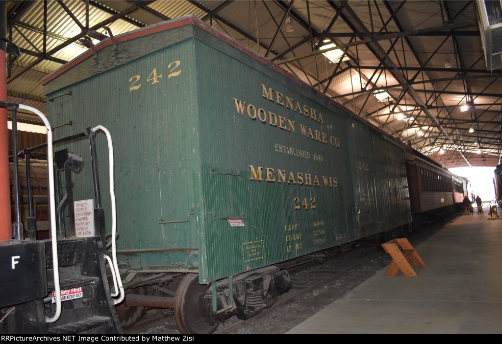 Menasha Wooden Ware Co. 242